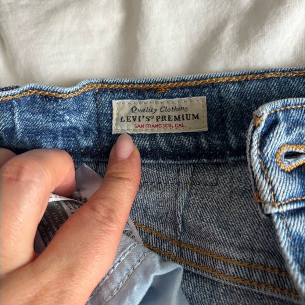 Levi's Premium Light Blue Jeans